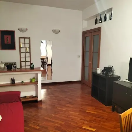 Mirti New Acquedotto Apartment